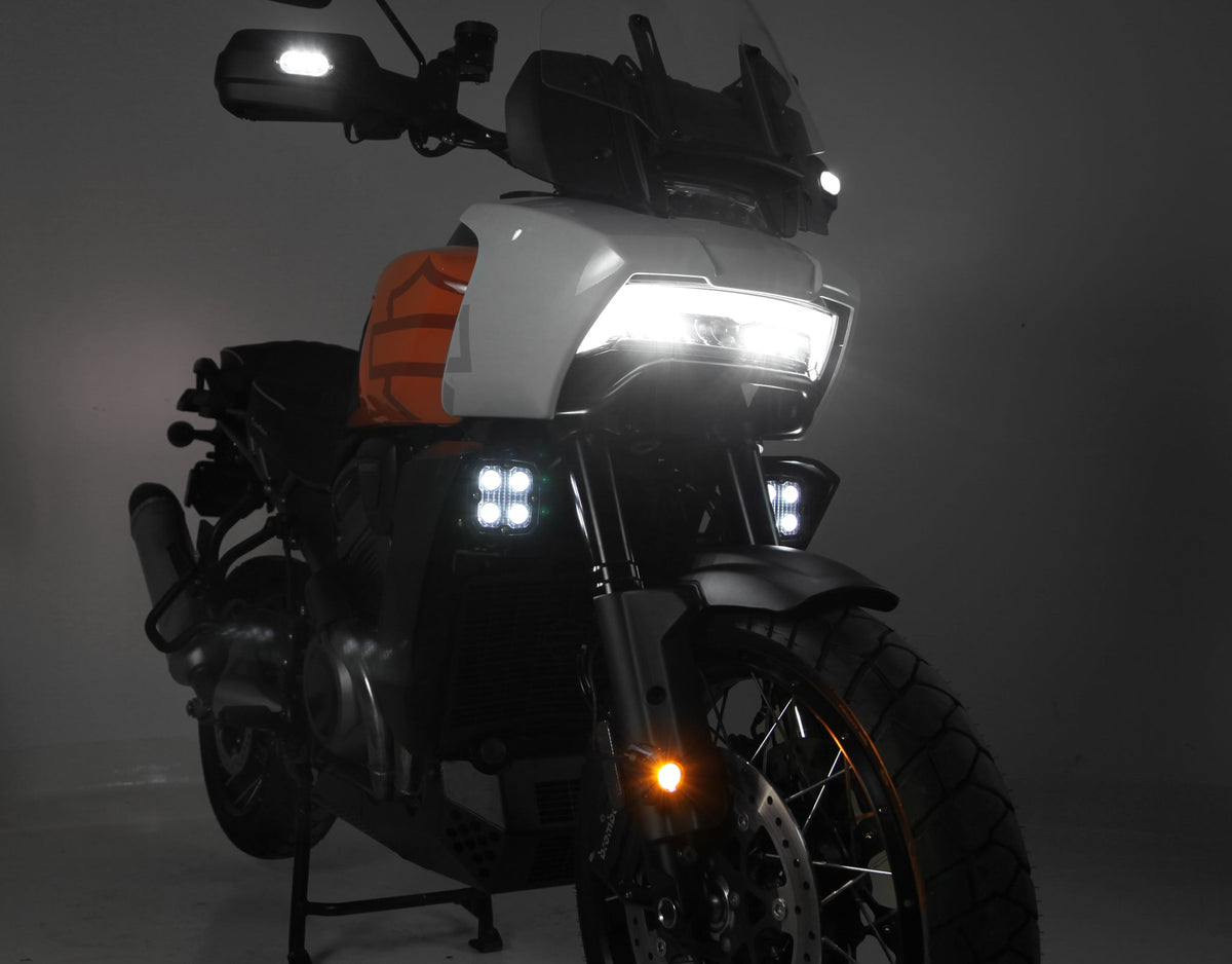 Base de Luces Exploradoras Bajas en Harley Pan America 1250