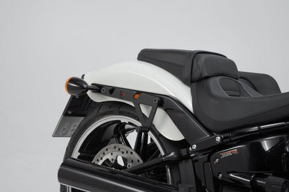 Kit de Maletas Laterales Legend Gear para Harley Davidson