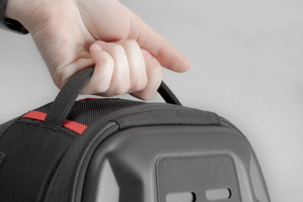 Tank Bag Pro: Daypack 5 Litros (Expandible a 8 Litros)